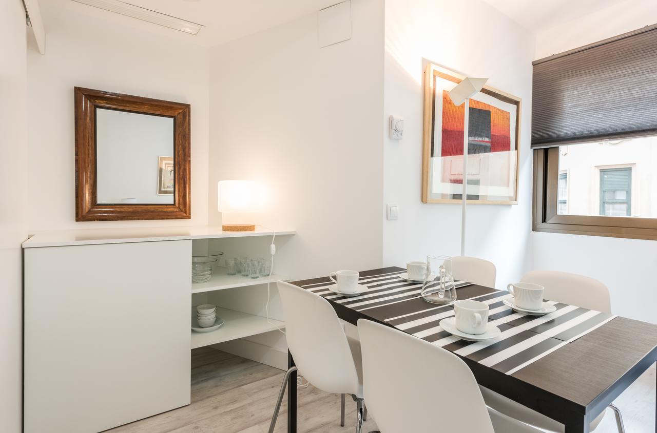 Recoletos Apartment Madrid Exterior photo