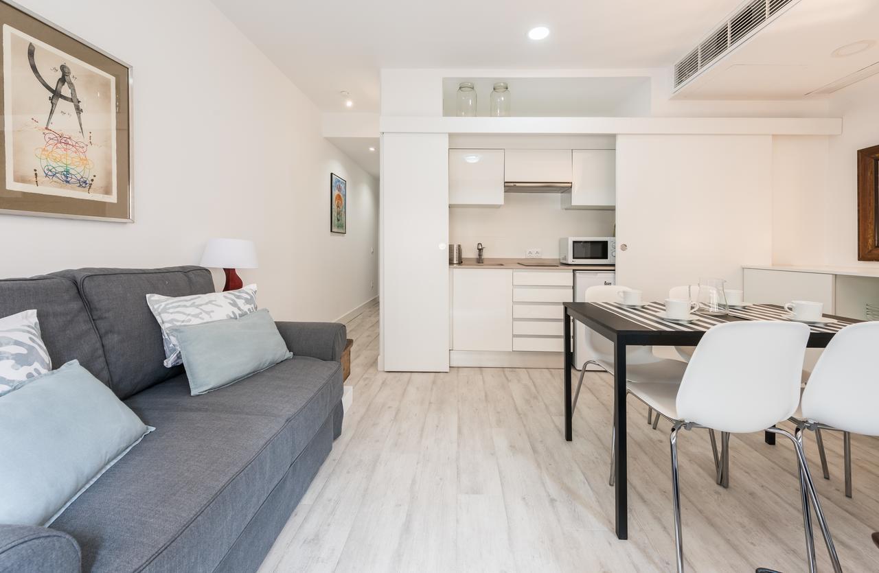 Recoletos Apartment Madrid Exterior photo